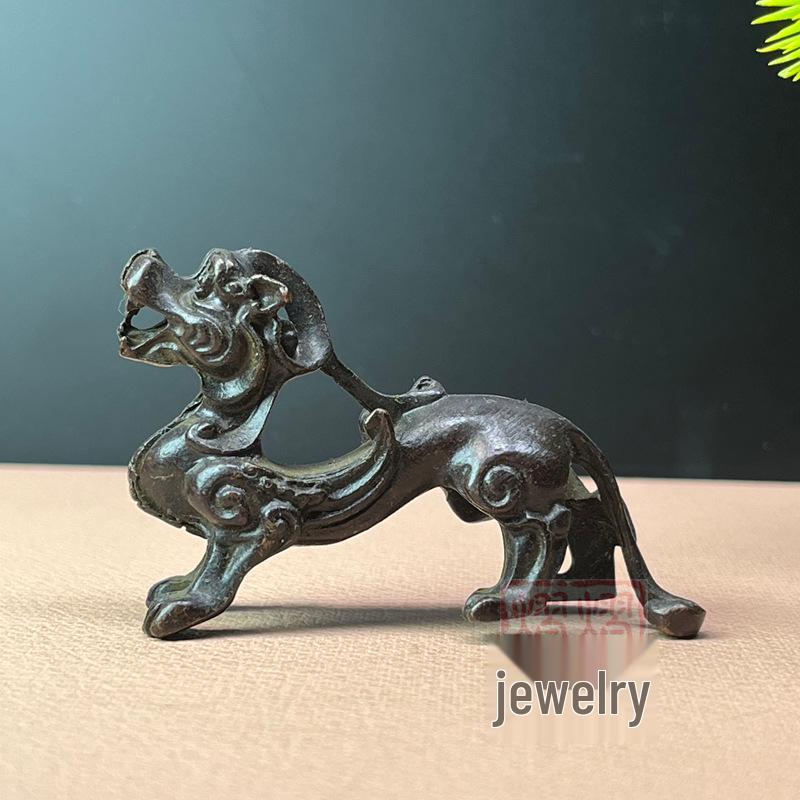 Retro Copper Pixiu Tea Pet Ornament - Solid Unicorn Purple Copper Collectible