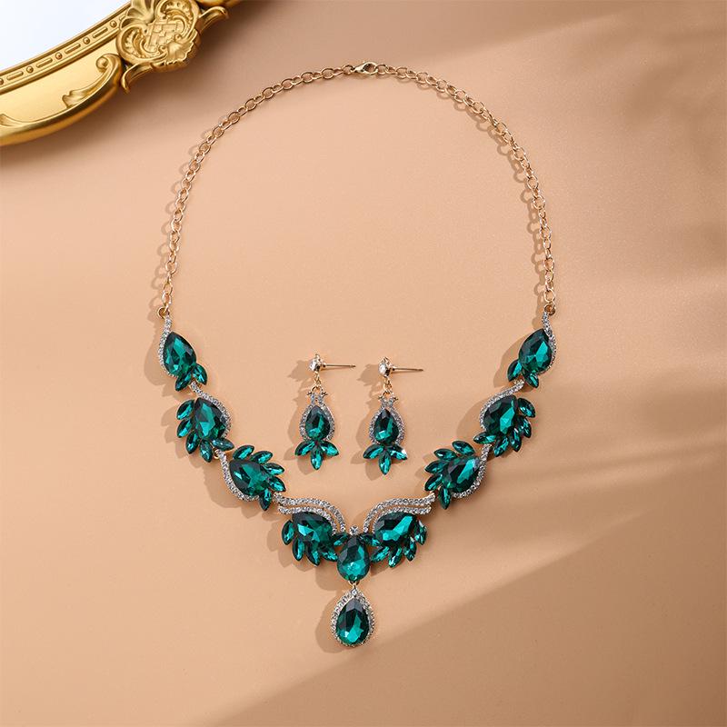 European Luxury Bridal Rhinestone Necklace & Earrings Set