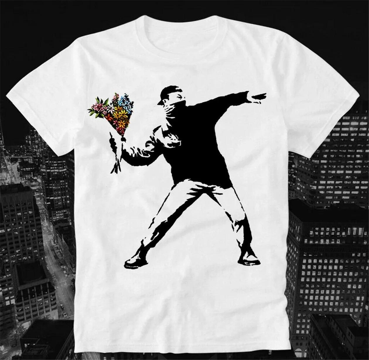 

Mern Omeck T Shirt Flower Throw Thrower Protester Banksy Grafitti Graffiti Sprayer Flowers Tshirt Streetwear Casual Tees S