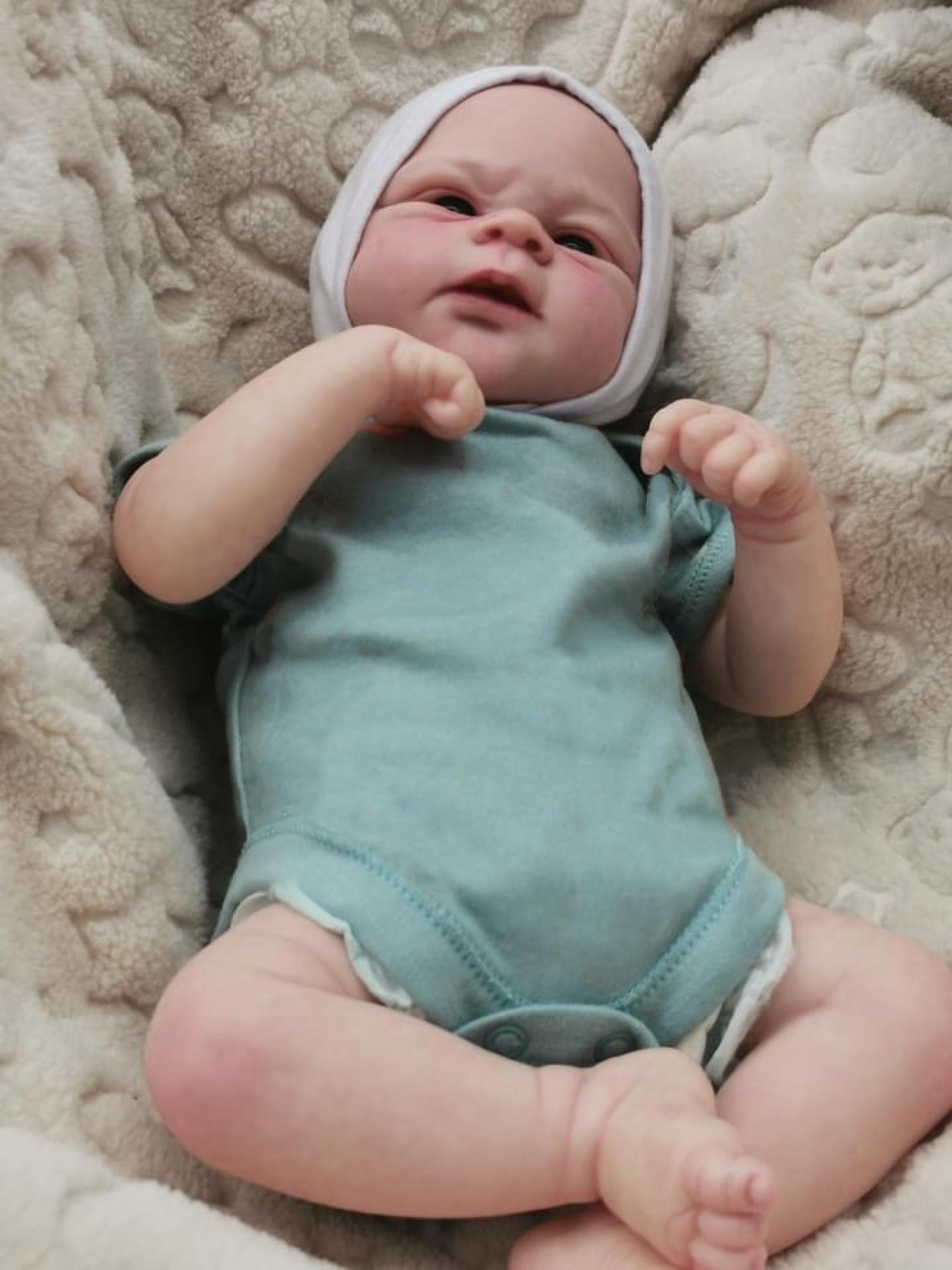 49cm Elijah Handmade Exquisite 3D Painted Simulation Doll 46 cm