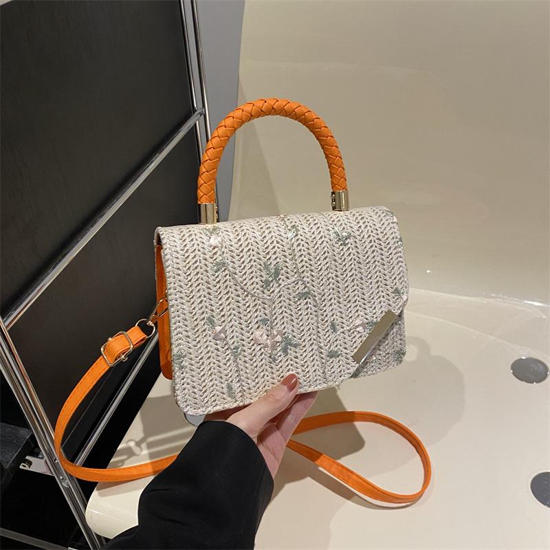 

Retro trend handbag, simple trend crossbody shoulder bag 2024 summer bag women s fashion casual small square bag помаранчевий