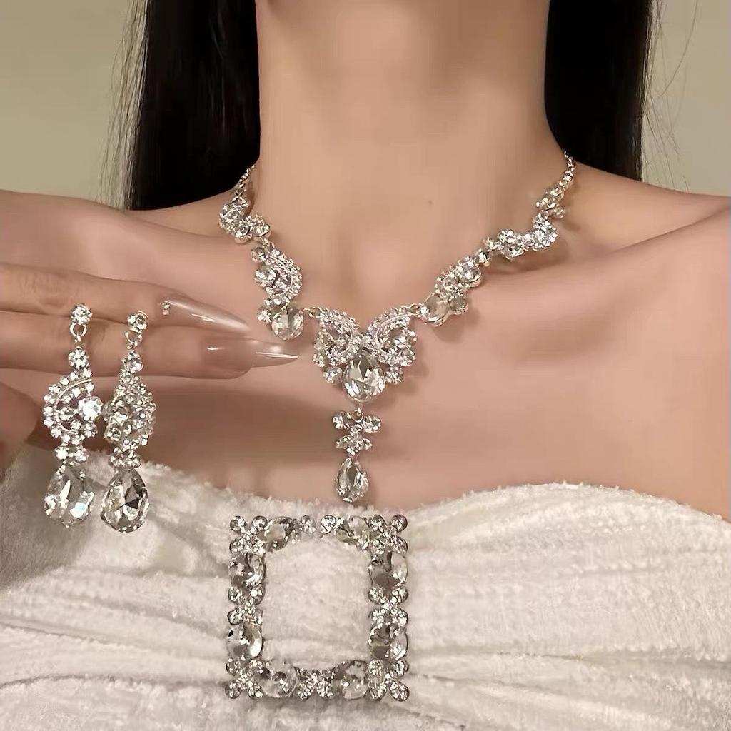 Elegant Waterdrop Diamond Tassel Necklace and Earrings Set for Women