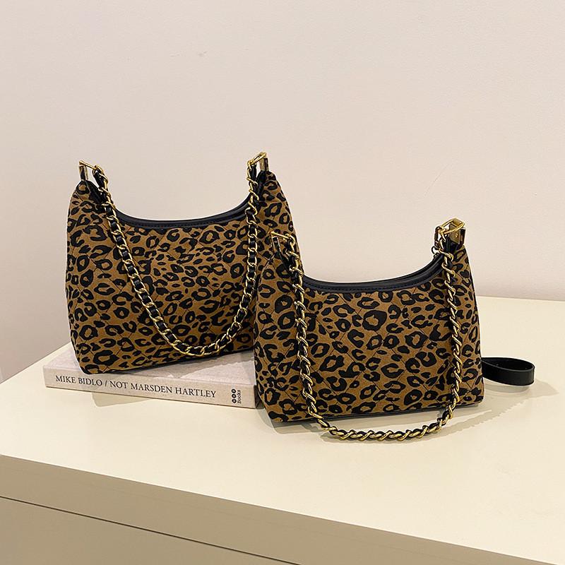 Stylish And Chic Fashion Leopard Print Small Tote Bag For Women Perfect For Winter Use