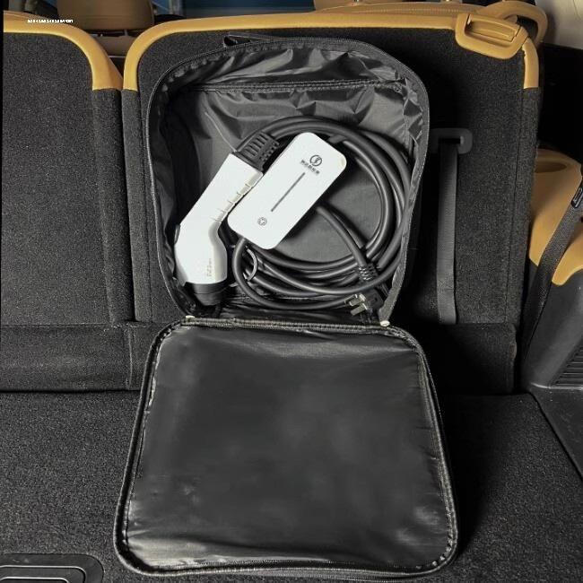 Xiaopeng P5 Charging Gun Cable Storage Pouch: Portable Organizer for EV Accessories