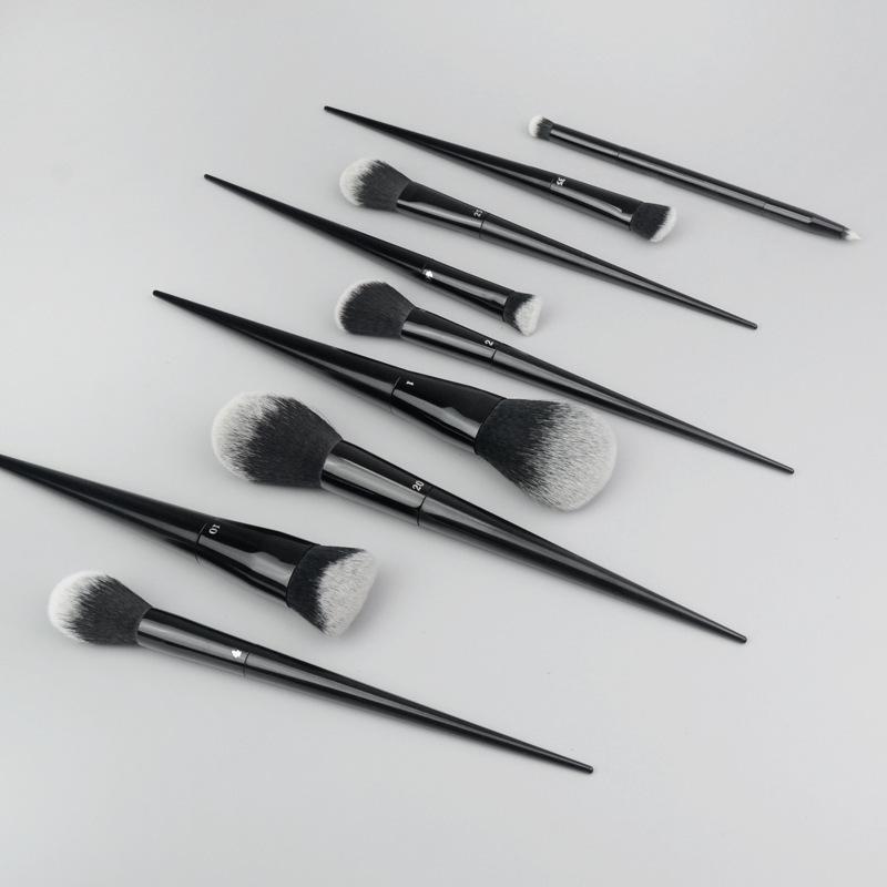 Pointed Tail 9-Piece Makeup Brush Set with Fiber Bristles