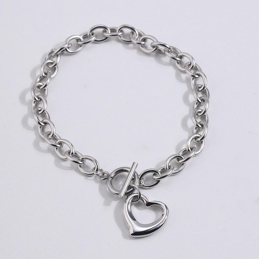 Titanium Steel Does Not Fade, Simple High-end Necklace Women's Fashion Stainless Steel Love Necklace  Stud Earrings Three-piece Set