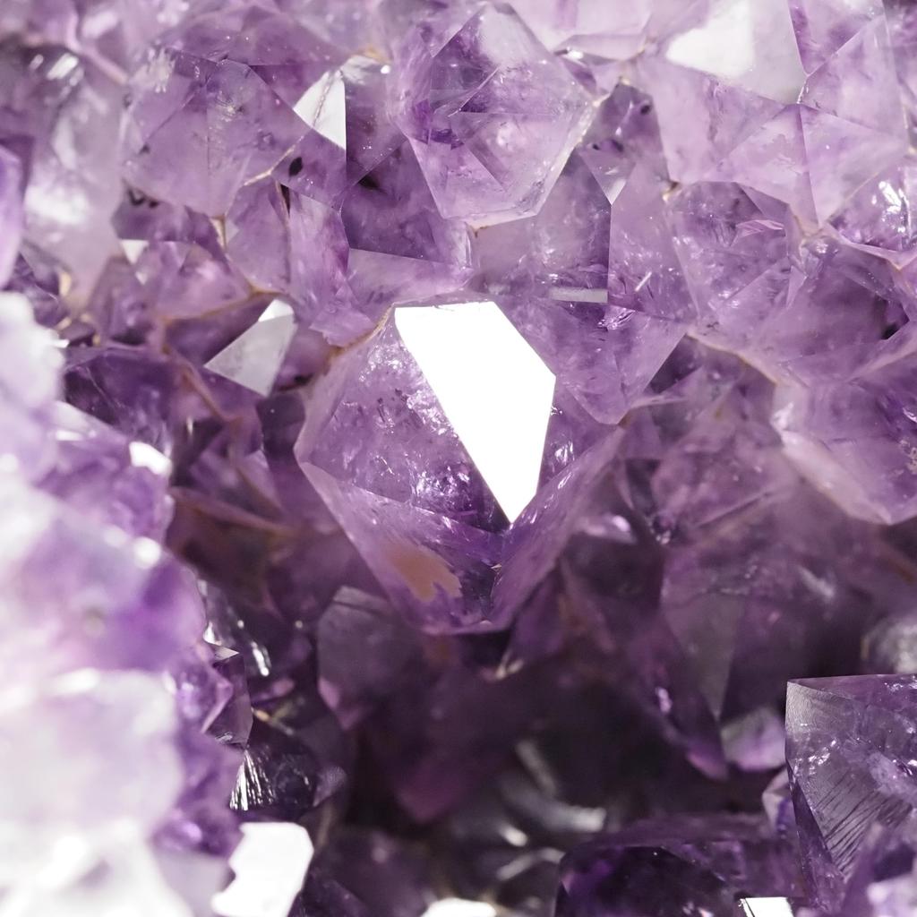 stone Natural Mineral Amethyst Cluster Uruguay Crystal of a [N2 Natural] (Amethyst Geode) - - (81 "One Kind" Approx. 953g, 93x101x88mm)
