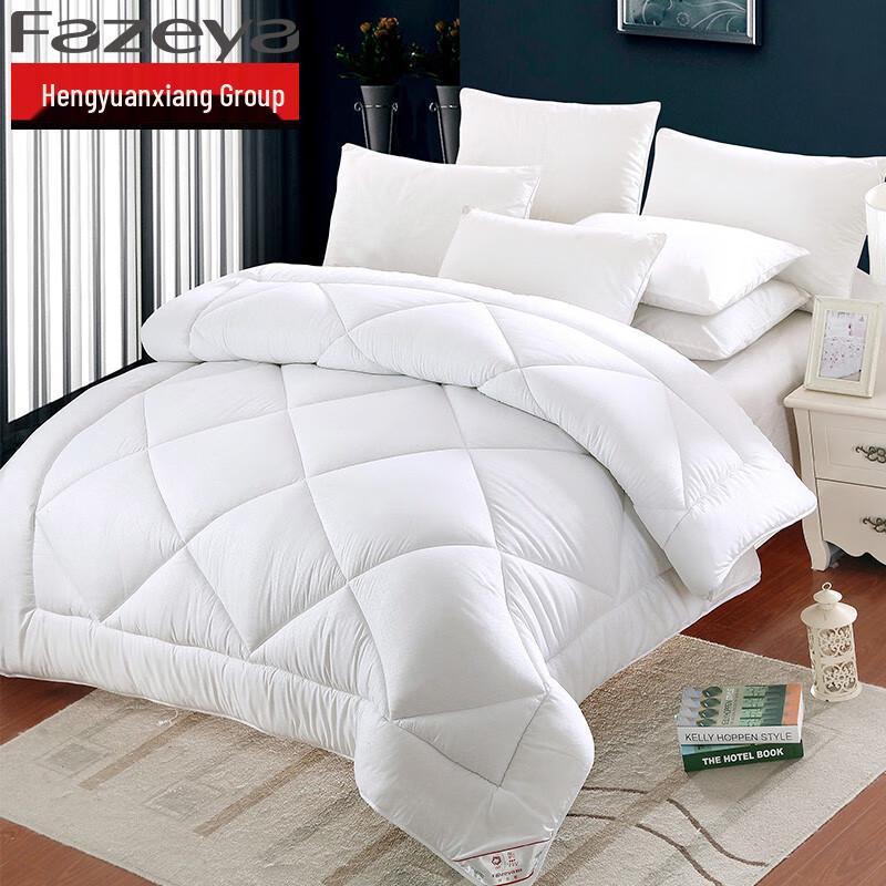 Hengyuanxiang All-Season Skin-Friendly Polyester Quilt