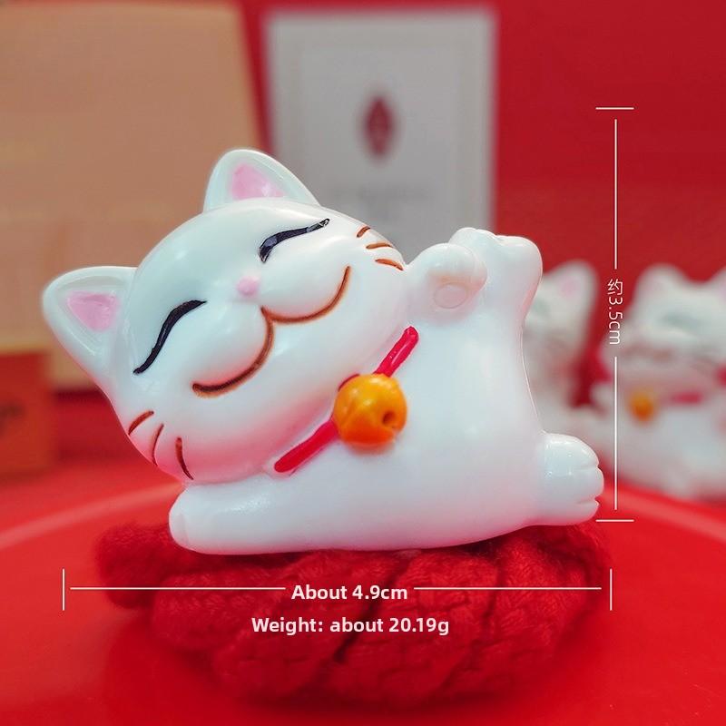 Fortune Cat Resin Figurine - Lovely Office Desk Decoration, Stress-relieving Gift for The Workplace, Home Toy Figurine