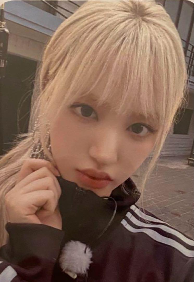 

[USED] IVE CINEMA POPUP Liz Trading Card Bonus Movie