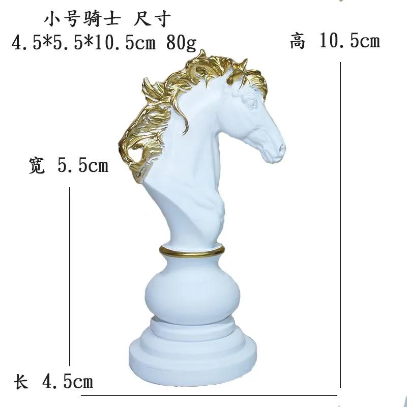 Figure Scacchi Retrò in Resina - Sculture Re & Cavallo per Arredamento Casa & Soggiorno Desktop