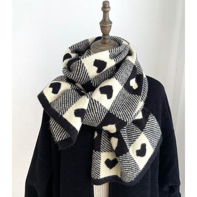 Knitted Love Scarf Women'S Autumn And Winter Black And White Plaid Soft Student Cute Thickened Scarf