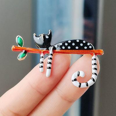 Lovely Cat Brooches Enamel Pet Animal Party Casual Brooch Pins For Women Men Animal Jewelry GiftsCoat  Accessories