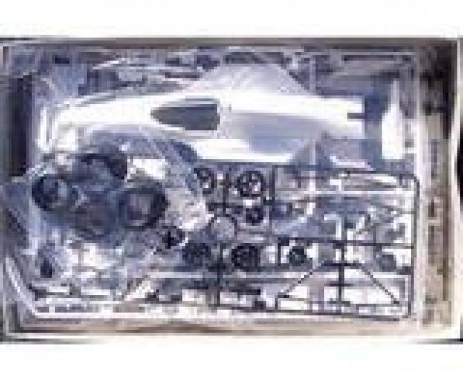 

Tamiya Tamiya Fair 2003SP Масштаб Ограниченный Черная Коробка Снято с производства 1/20 (Издание MP4/5B)