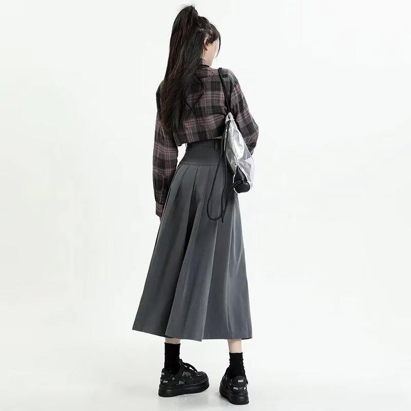 Autumn/Winter Plus Size A-Line Pleated Skirt: High-Waisted, Hip-Covering, Slimming Short Skirt for Petite & Chubby Girls in College Style.