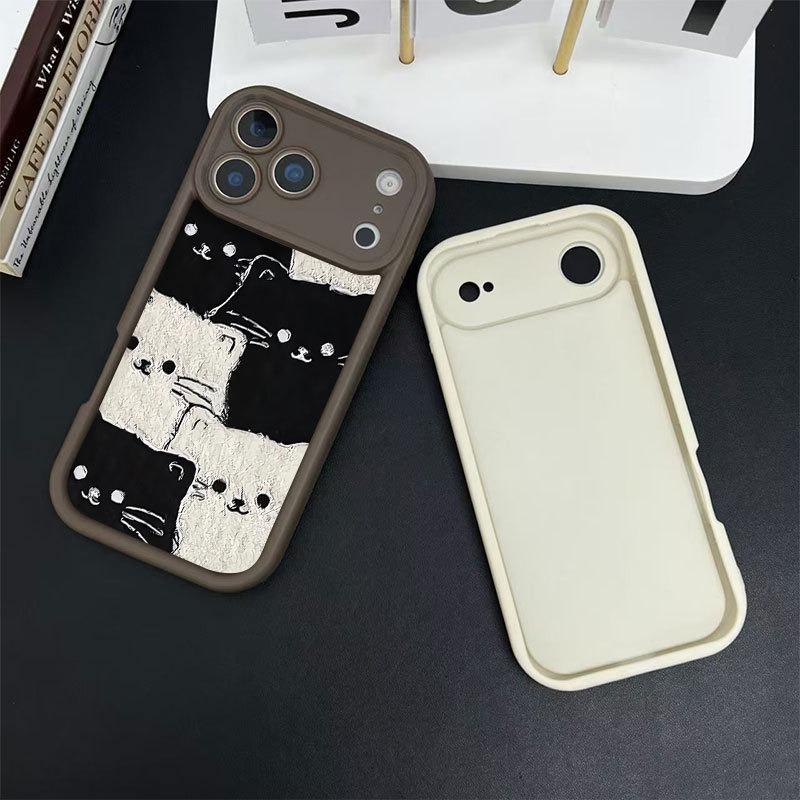 Black & White Kitten iPhone Case - Compatible with iPhone 13/14 Plus/15/16 Pro Max/17, Cute & Drop-proof
