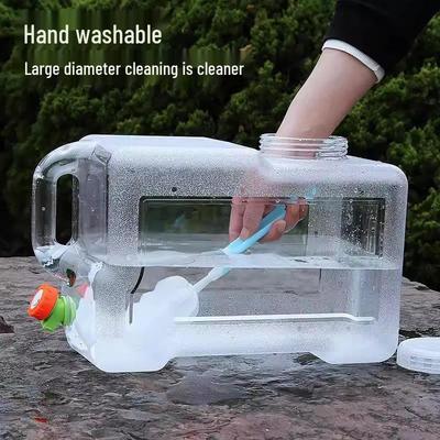 Seau d'eau extérieur avec robinet, grand réservoir de stockage en plastique pour les excursions en voiture et l'usage domestique