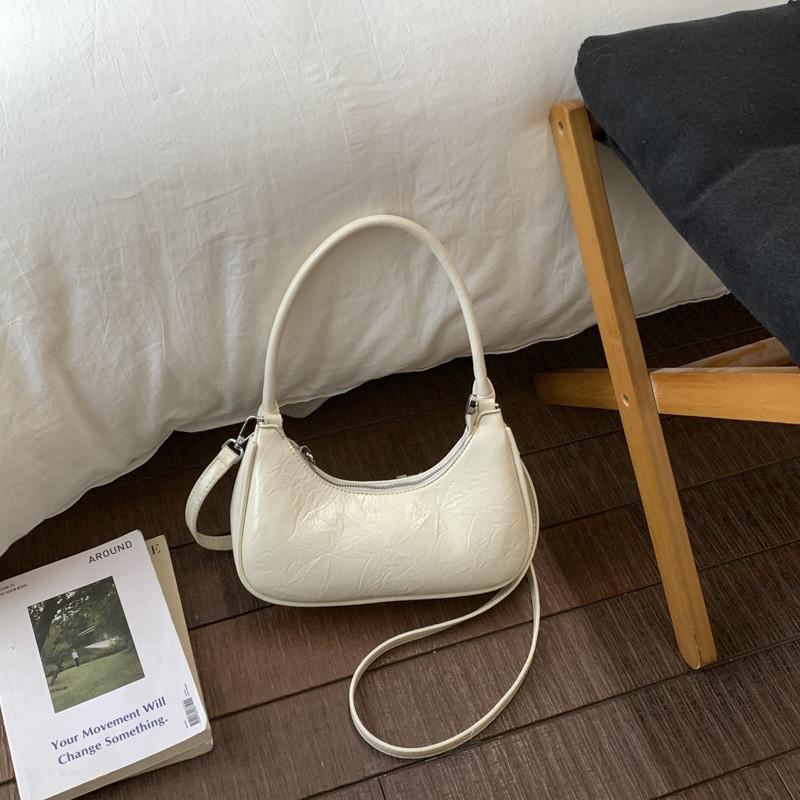 IELGY Retro Crescent Bag Spring Summer Dumpling Bag Commuter Shoulder Crossbody