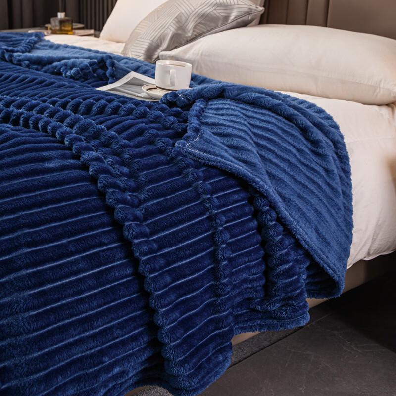 

Brangdy Plush Air Conditioning Nap Blanket
