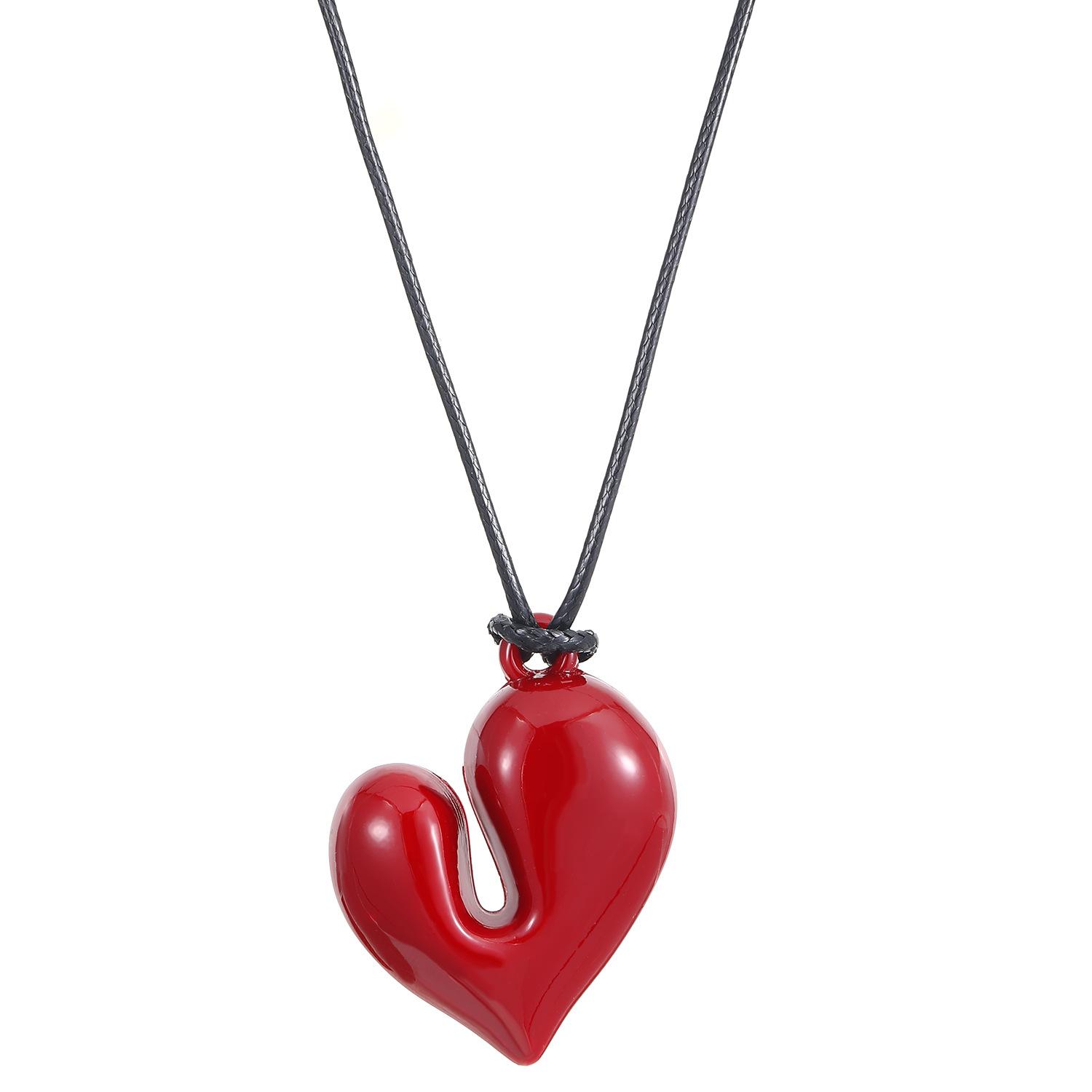 

Valentine s Day Gift Party Gift Red Heart Pendant Necklace Vintage 80s Love Inspired Choker Romantic Heart Necklace for Women красный