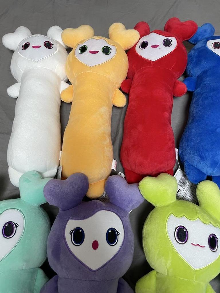 [USED] Limited TWICE gigo limited plush toy complete NobiFunya body pillow