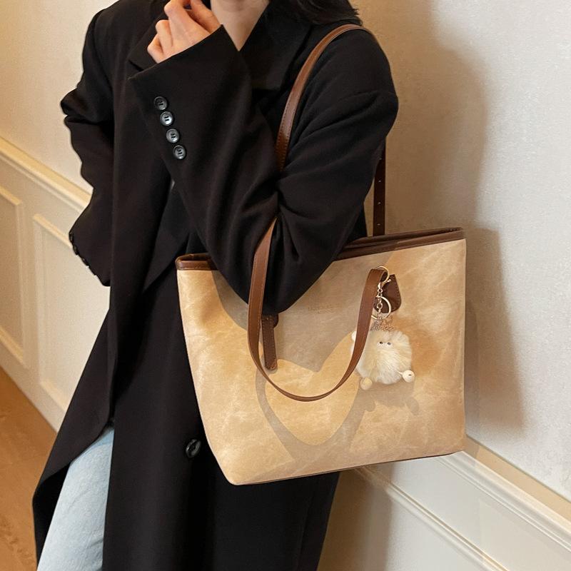 Large capacity tote bag women's 2025 new trendy fashion retro multi-compartment shoulder bag high-end sense work commuter bag