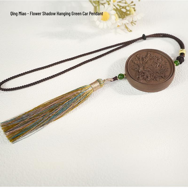 High-End Natural Incense Car Pendant for Luck and Wealth - Rearview Mirror Ornament