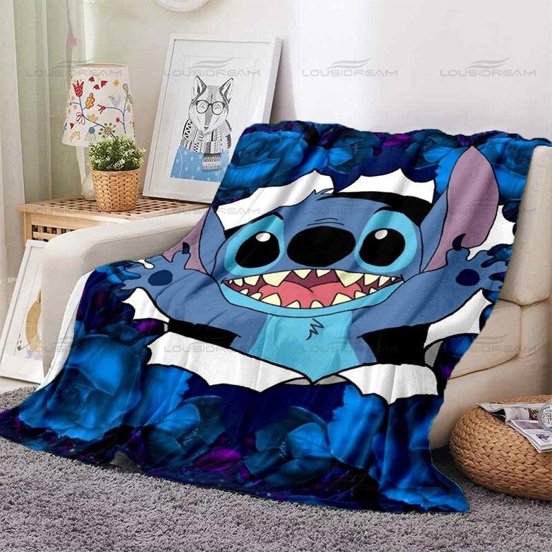 Fashion Animated Couple Blankets Cute Cartoon Pet Pattern Thin Blankets Flannel Portable Home Travel Office Blankets