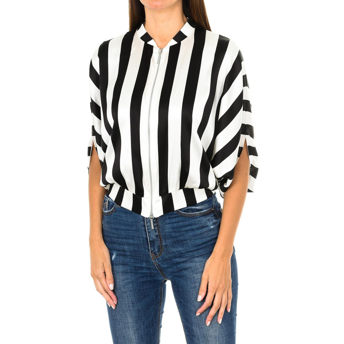 

Женская широкая куртка с коротким рукавом на молнии 3Y5C43-5NYEZ 44 чёрный