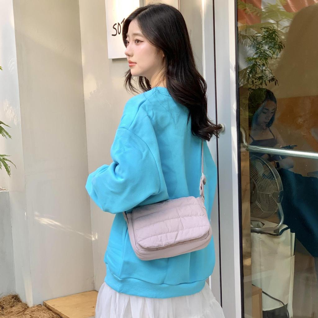 Solid Color Women's Versatile Crossbody Bag - Trendy Small Square with Large Capacity