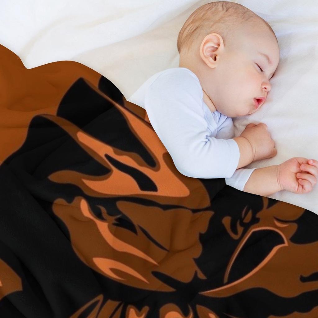 African Woman Silhouette Illustration Throw Blanket anime Nap Decoratives decorative Blankets