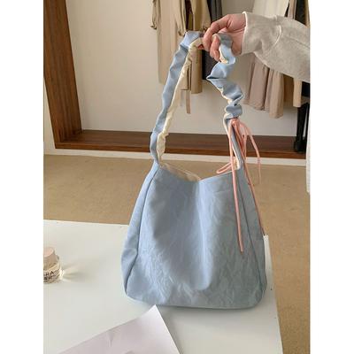 Original Nischen-Design Tragetasche Textur Beliebte Tasche für Damen Neu Plissiert Große Kapazität Umhängetasche Trend