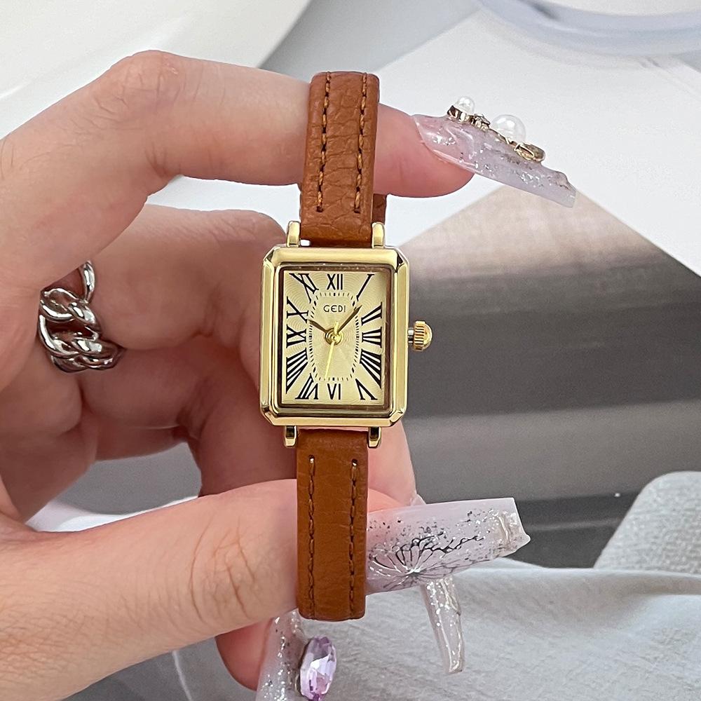 Roman Retro Small Exquisite Square Student Watch Women'S Simple Temperament Belt Quartz Watch