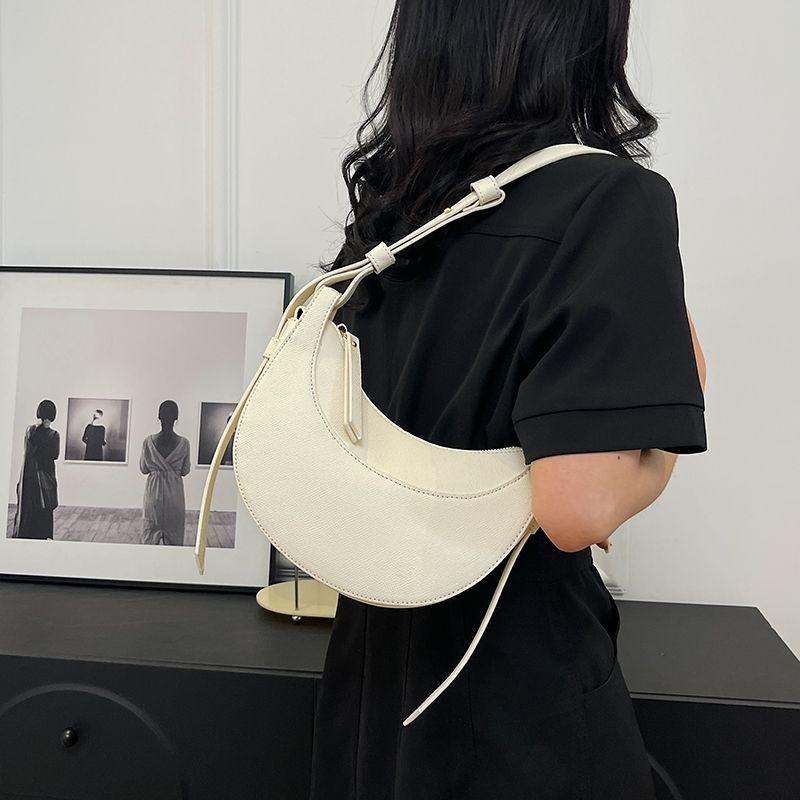 Women's French Niche Half-Moon Saddle Bag - Crescent Underarm and Crossbody, Ideal for Work and Commute