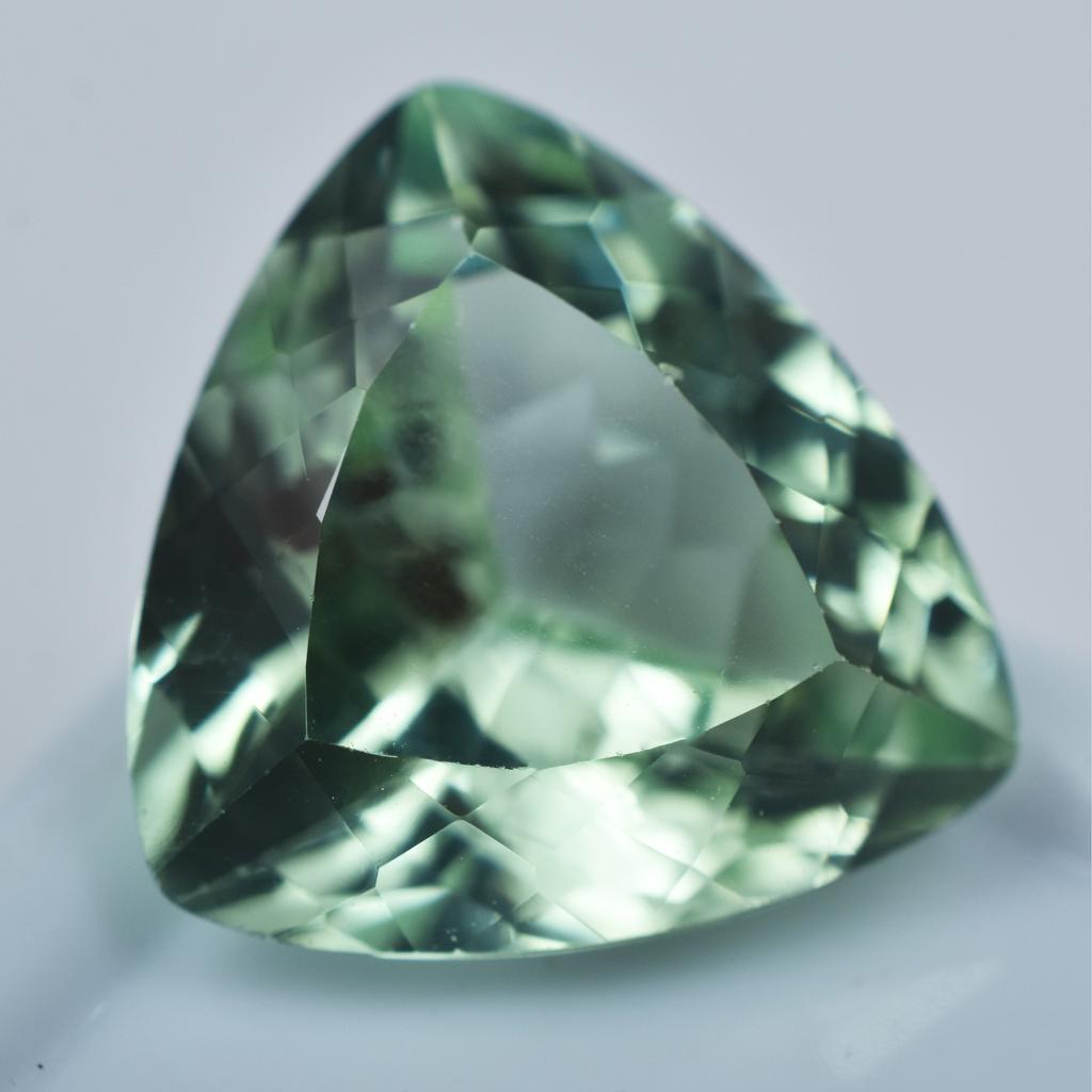 Stunning Natural Bluish Green Sapphire 8.85 Ct Trillion Certified Gemstone