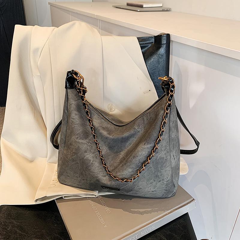 

Премиальная сумка-тоут женская большой вместимости новая осенне-зимняя повседневная универсальная на одно плечо через плечо сумка для работы чёрный