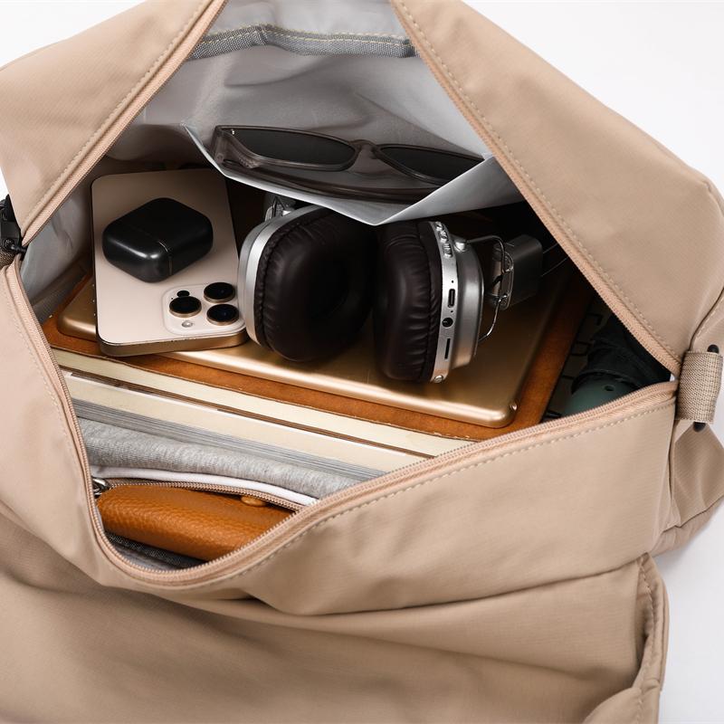 Travel Bag Large Capacity Weekender Overnight Carry on Duffle Bags Sports Fitness Gym Bags for Women