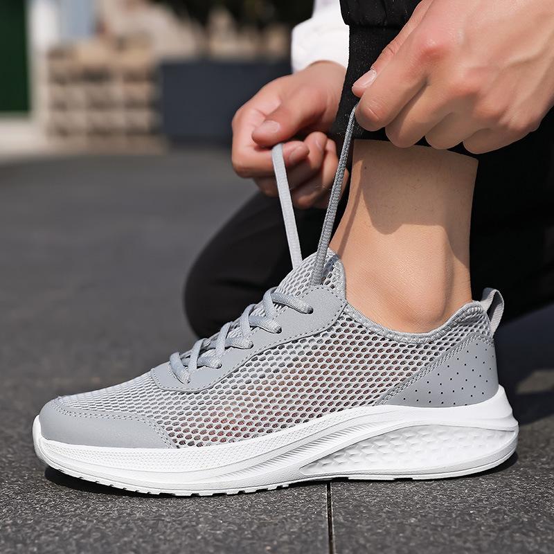 Large Size 48 Ultra-light and Thin Breathable Hollow Sports and Leisure Shoes Non-slip Soft-soled Running Shoes Mesh Shoes