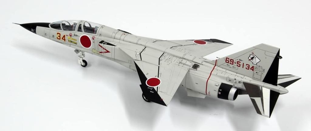 PLATZ 1/72 JASDF T-2 Flight Training Squadron Part 1 (Initial Painting) Plastic Model Kit with Etched Parts, AC-26SP (Airplane)