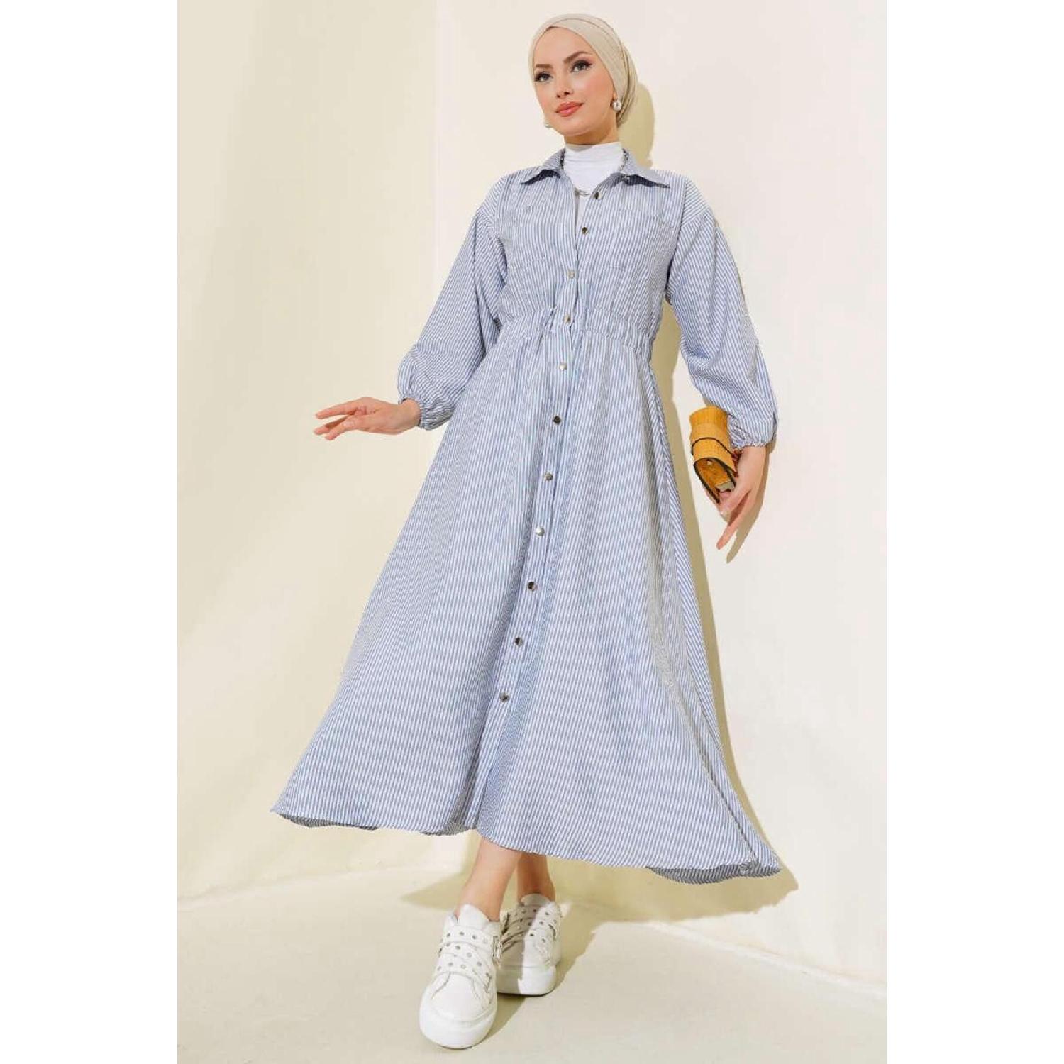 

Женское платье с металлическими пуговицами M розовый