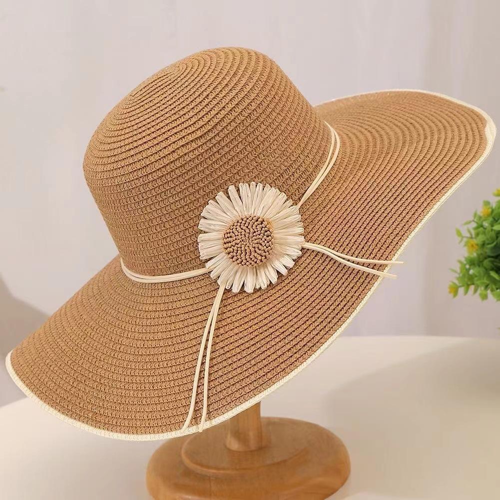 Women's Fashionable Summer Large Brim Straw Hat for Sun Protection and UV Resistance, Beach and Seaside Sunshade, Foldable Sun Hat