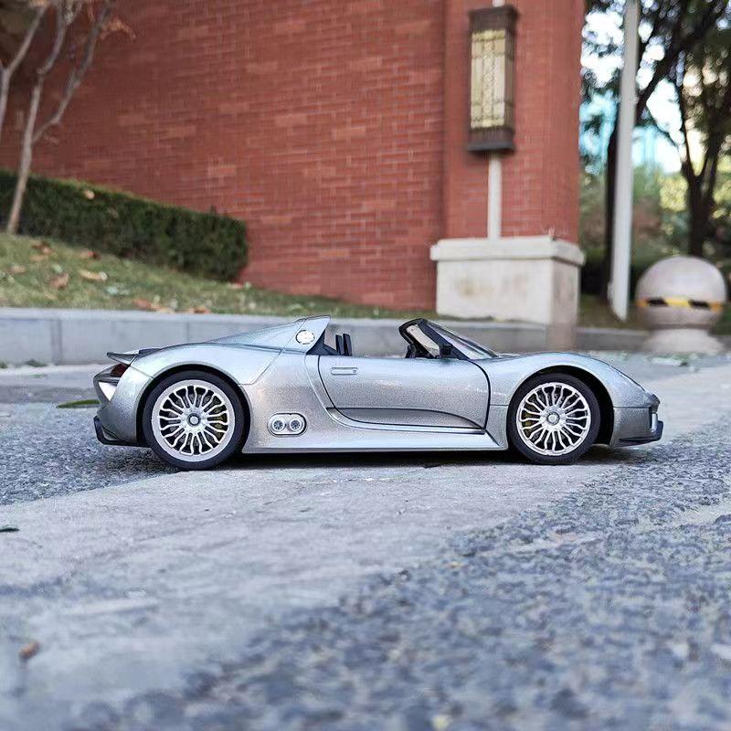 1:18 Porsche 918 Spyder Sportwagenmodell aus Legierung, Druckguss-Rennwagen-Simulationsmodell, Fahrzeuge, Sammlerstücke, Kinderspielzeug, Geschenke