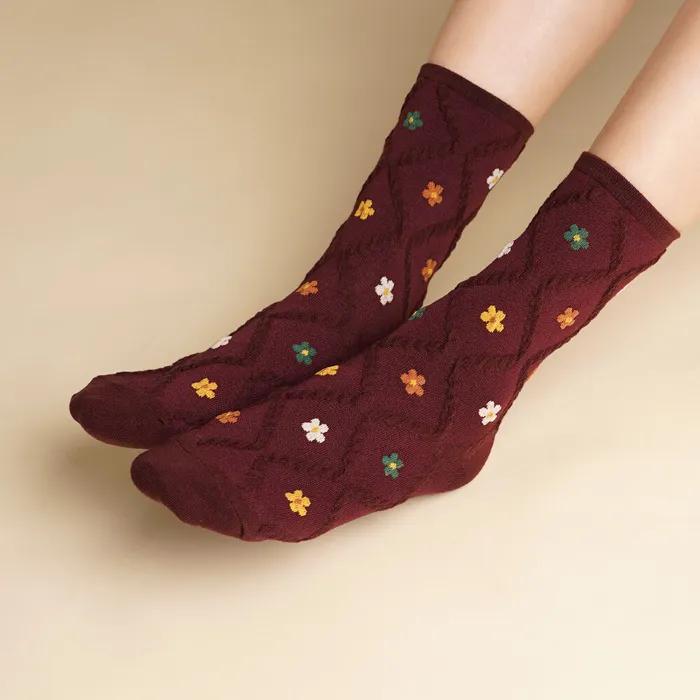 Kiki Yasocks Women's Fashion Socks Embossed Flower 5 Colors