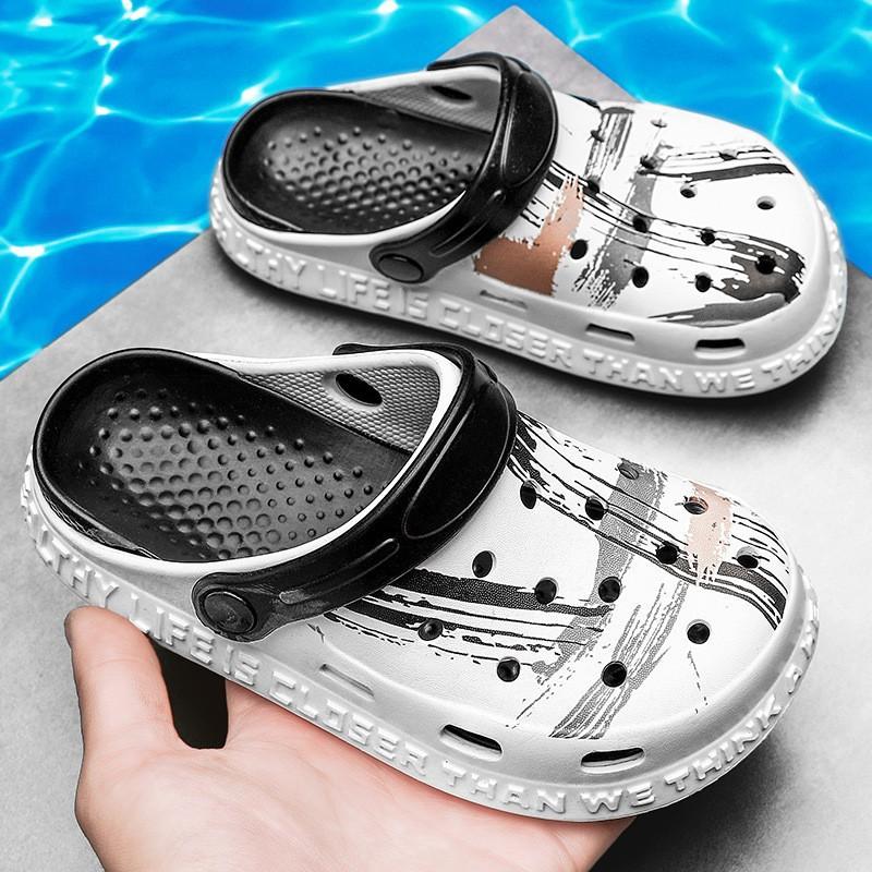 Children's hole shoes summer non-slip children's home medium and older children's soft soles spring and autumn boys sandals girls indoor slippers