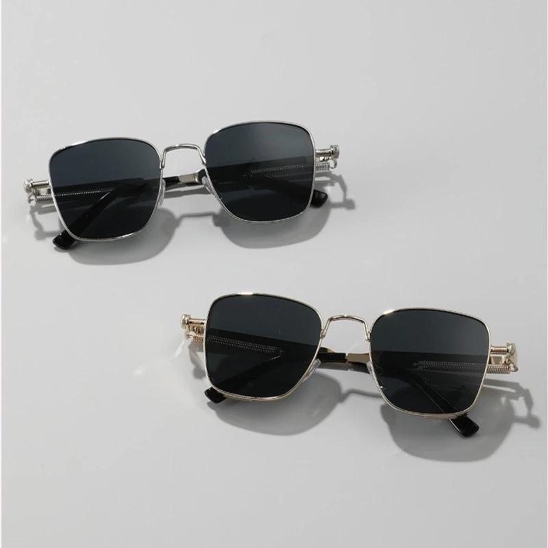 Men Vintage Steampunk Square Sunglasses Metal Frame with Spring Hinges Women Eyepiece Trendy Driver Glasses