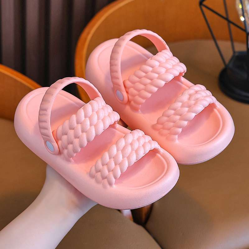 

Girls sandals summer 2025 new middle-aged and older children s beach non-slip bows, foreign-style thick-soled parent-child cool slippers Inner length 19 cm 28-29 yards/foot length 18 wear