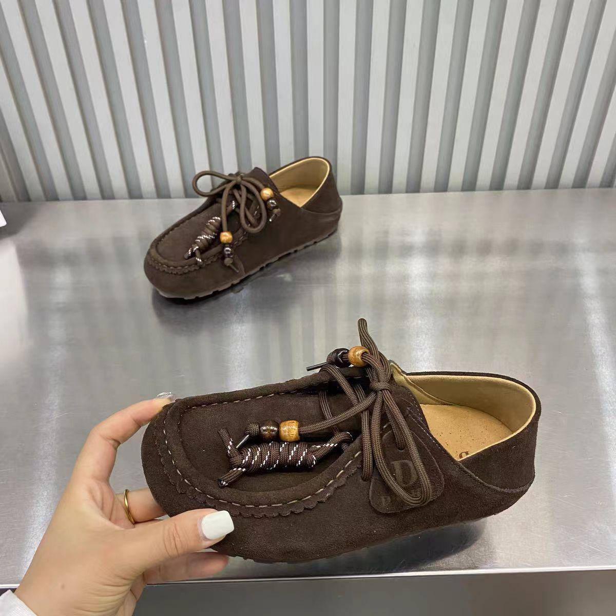 

2025 autumn new leather flat casual beanie shoes women s versatile and comfortable two wear suede loafers single shoes 40 темно-коричневого кольору