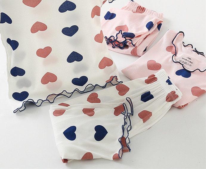 Spiral Ice Silk Bao Pajama Set: Stylish Heart Print Two-Piece Summer Homewear for Girls