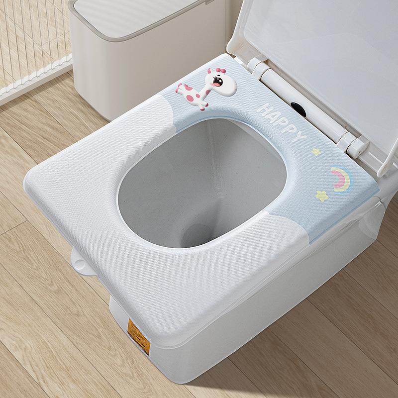 The toilet seat cushion can be wiped, and the toilet seat cover in summer is universal in all seasons. It is clean, antibacterial and mildew-proof.