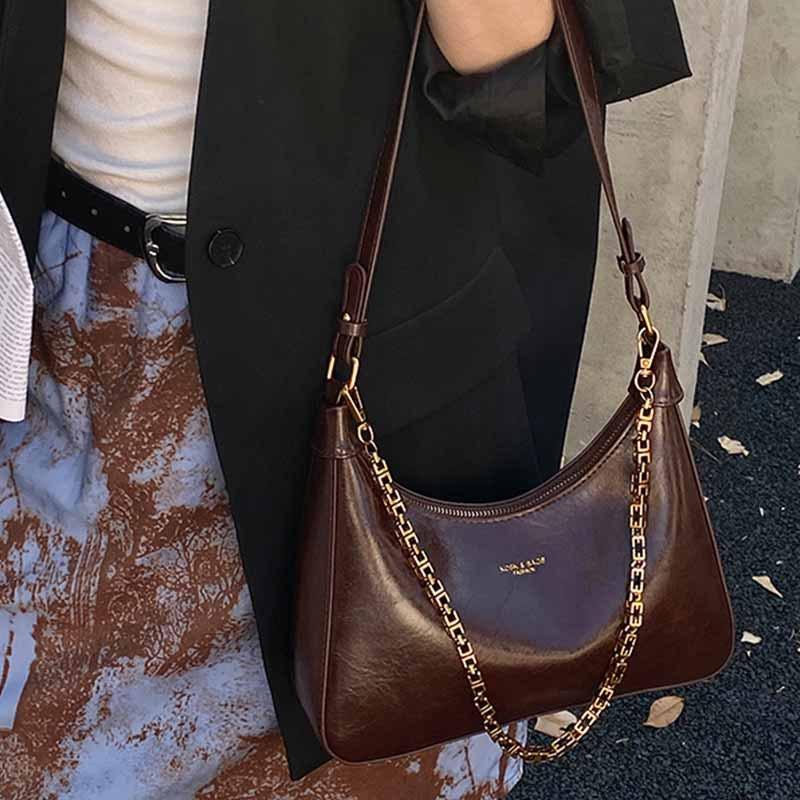 Autumn and Winter Retro Oil Wax Leather Small Bag Women's 2025 New Korean Version Niche Underarm Commuter Bag One-shoulder Crossbody Bag Trend
